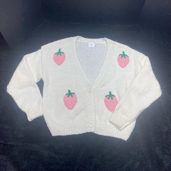 Luna Ivy Cardigan W SM V-Neck Button Closure Cream With Crochet Strawberries - Picture 1 of 14